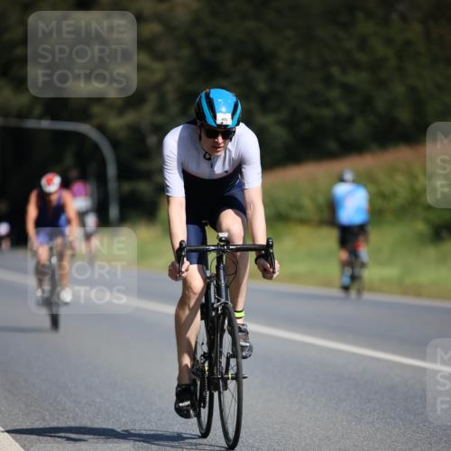 01.09.2024 - 17. Tribühne Triathlon H.Heesch http://msf.ph/oto/6944180 01.09.2024 11:36:37 Radfahren 309, 330, 341, 398, 409, 475 meine-sportfotos.de