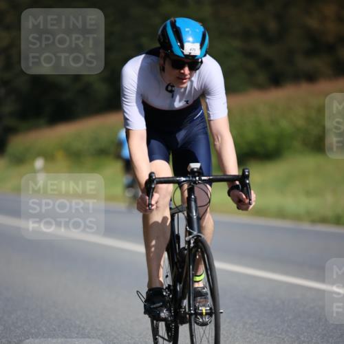 01.09.2024 - 17. Tribühne Triathlon H.Heesch http://msf.ph/oto/6944192 01.09.2024 11:36:37 Radfahren 309, 330, 341, 398, 409, 475 meine-sportfotos.de