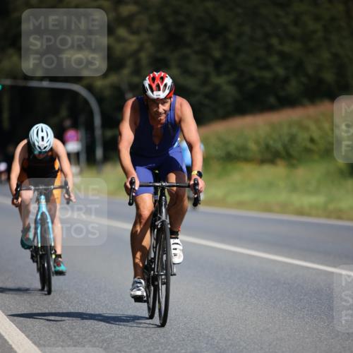 01.09.2024 - 17. Tribühne Triathlon H.Heesch http://msf.ph/oto/6944208 01.09.2024 11:36:39 Radfahren 309, 341, 395, 398, 409, 475 meine-sportfotos.de