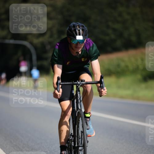 01.09.2024 - 17. Tribühne Triathlon H.Heesch http://msf.ph/oto/6944250 01.09.2024 11:36:43 Radfahren 309, 341, 395, 398, 486 meine-sportfotos.de