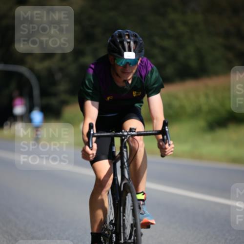 01.09.2024 - 17. Tribühne Triathlon H.Heesch http://msf.ph/oto/6944252 01.09.2024 11:36:43 Radfahren 309, 341, 395, 398, 486 meine-sportfotos.de