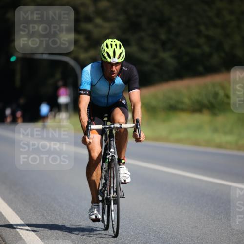 01.09.2024 - 17. Tribühne Triathlon H.Heesch http://msf.ph/oto/6944265 01.09.2024 11:36:48 Radfahren 395, 485, 486 meine-sportfotos.de