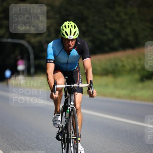 01.09.2024 - 17. Tribühne Triathlon H.Heesch http://msf.ph/oto/6944276 01.09.2024 11:36:49 Radfahren 395, 485, 486, 509 meine-sportfotos.de