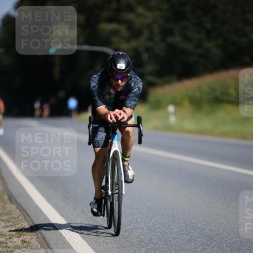 01.09.2024 - 17. Tribühne Triathlon H.Heesch http://msf.ph/oto/6944298 01.09.2024 11:36:51 Radfahren 395, 485, 486, 509 meine-sportfotos.de
