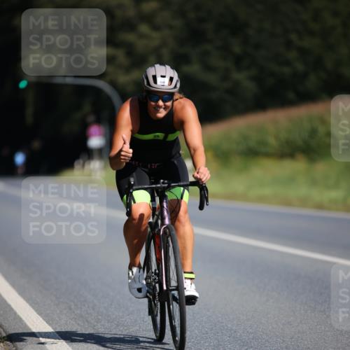 01.09.2024 - 17. Tribühne Triathlon H.Heesch http://msf.ph/oto/6944333 01.09.2024 11:36:58 Radfahren 423, 485, 509 meine-sportfotos.de