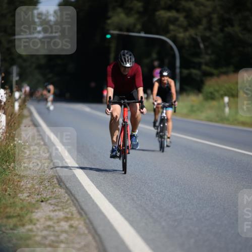 01.09.2024 - 17. Tribühne Triathlon H.Heesch http://msf.ph/oto/6944440 01.09.2024 11:37:16 Radfahren 412, 460, 504, 508, 536, 551 meine-sportfotos.de