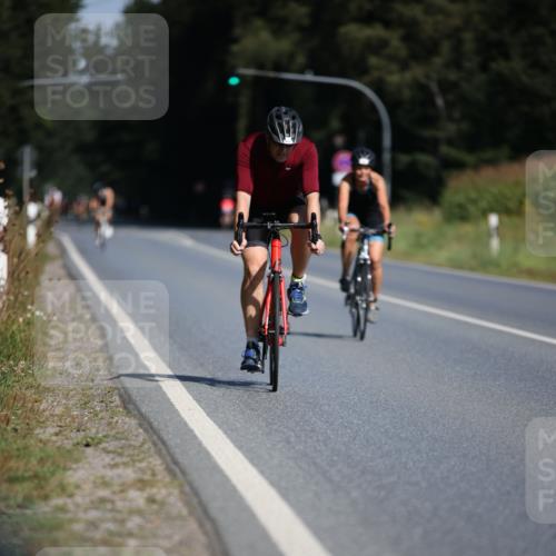 01.09.2024 - 17. Tribühne Triathlon H.Heesch http://msf.ph/oto/6944445 01.09.2024 11:37:16 Radfahren 412, 460, 504, 508, 536, 551 meine-sportfotos.de