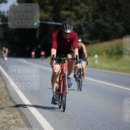 01.09.2024 - 17. Tribühne Triathlon H.Heesch http://msf.ph/oto/6944460 01.09.2024 11:37:17 Radfahren 412, 460, 504, 508, 551 meine-sportfotos.de