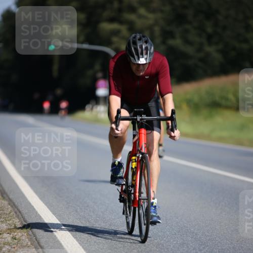 01.09.2024 - 17. Tribühne Triathlon H.Heesch http://msf.ph/oto/6944475 01.09.2024 11:37:17 Radfahren 412, 460, 504, 508, 551 meine-sportfotos.de