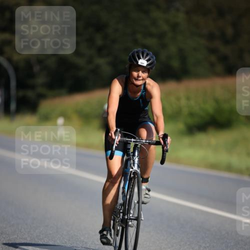 01.09.2024 - 17. Tribühne Triathlon H.Heesch http://msf.ph/oto/6944484 01.09.2024 11:37:19 Radfahren 412, 460, 474, 504, 508, 551 meine-sportfotos.de