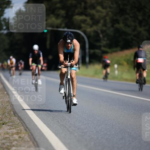 01.09.2024 - 17. Tribühne Triathlon H.Heesch http://msf.ph/oto/6944518 01.09.2024 11:37:25 Radfahren 404, 454, 474, 495, 551 meine-sportfotos.de