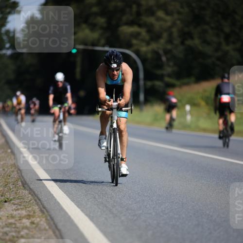 01.09.2024 - 17. Tribühne Triathlon H.Heesch http://msf.ph/oto/6944521 01.09.2024 11:37:25 Radfahren 404, 454, 474, 495, 551 meine-sportfotos.de