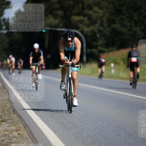 01.09.2024 - 17. Tribühne Triathlon H.Heesch http://msf.ph/oto/6944524 01.09.2024 11:37:25 Radfahren 404, 454, 474, 495, 551 meine-sportfotos.de