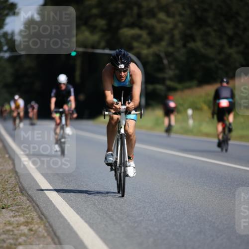 01.09.2024 - 17. Tribühne Triathlon H.Heesch http://msf.ph/oto/6944527 01.09.2024 11:37:25 Radfahren 404, 454, 474, 495, 551 meine-sportfotos.de