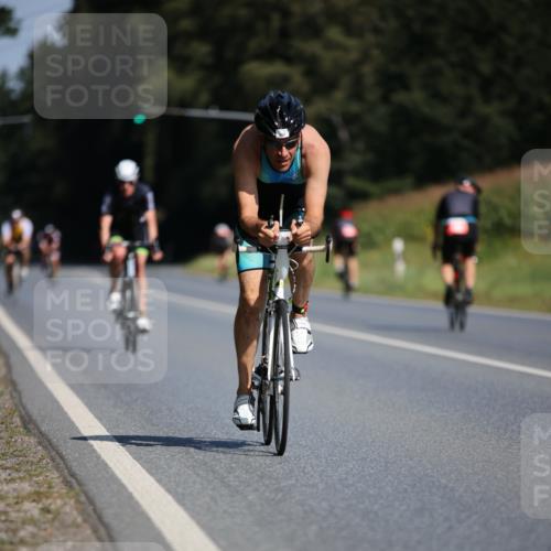 01.09.2024 - 17. Tribühne Triathlon H.Heesch http://msf.ph/oto/6944536 01.09.2024 11:37:25 Radfahren 404, 454, 474, 495, 551 meine-sportfotos.de