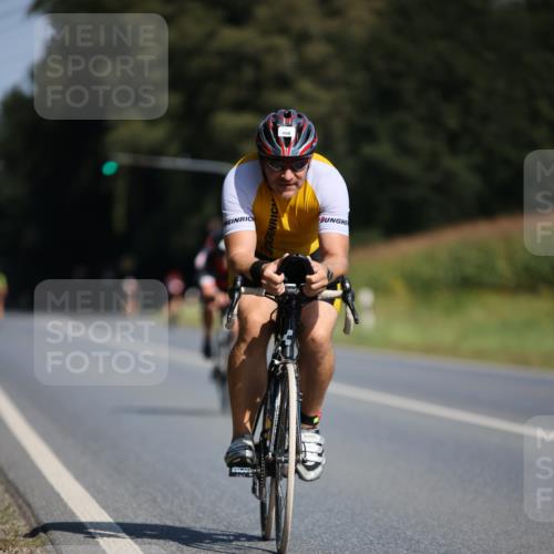 01.09.2024 - 17. Tribühne Triathlon H.Heesch http://msf.ph/oto/6944570 01.09.2024 11:37:31 Radfahren 404, 454, 495 meine-sportfotos.de