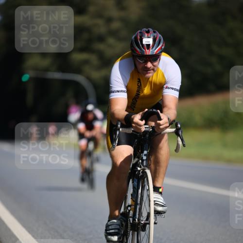 01.09.2024 - 17. Tribühne Triathlon H.Heesch http://msf.ph/oto/6944580 01.09.2024 11:37:32 Radfahren 404, 454, 495 meine-sportfotos.de