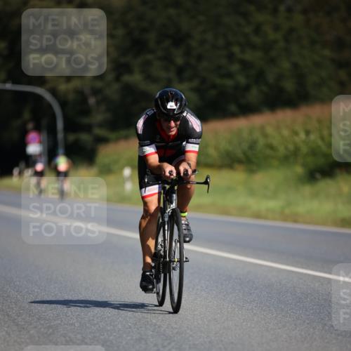 01.09.2024 - 17. Tribühne Triathlon H.Heesch http://msf.ph/oto/6944583 01.09.2024 11:37:33 Radfahren 404, 406, 454, 495 meine-sportfotos.de