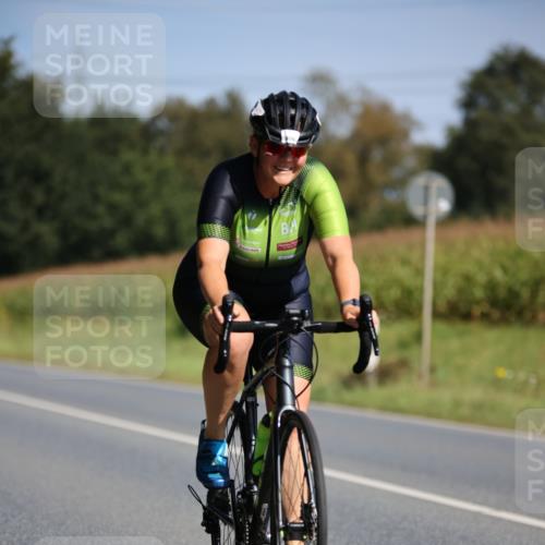 01.09.2024 - 17. Tribühne Triathlon H.Heesch http://msf.ph/oto/6944631 01.09.2024 11:37:43 Radfahren 364, 406, 488 meine-sportfotos.de