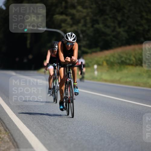 01.09.2024 - 17. Tribühne Triathlon H.Heesch http://msf.ph/oto/6944740 01.09.2024 11:38:11 Radfahren 360, 362, 390, 431, 463, 489, 498, 553 meine-sportfotos.de