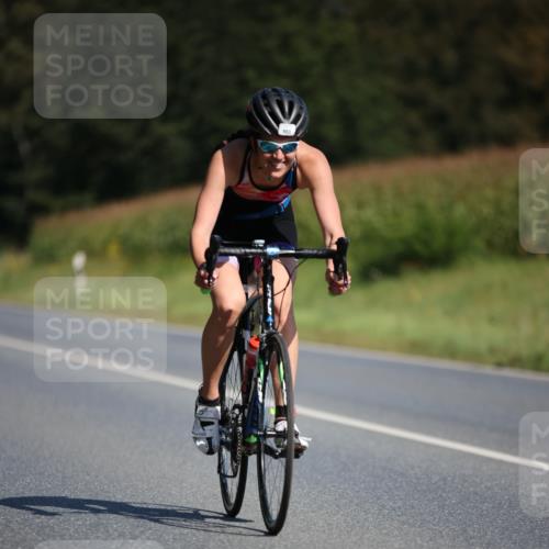 01.09.2024 - 17. Tribühne Triathlon H.Heesch http://msf.ph/oto/6944782 01.09.2024 11:38:13 Radfahren 360, 362, 431, 463, 489, 498, 553 meine-sportfotos.de