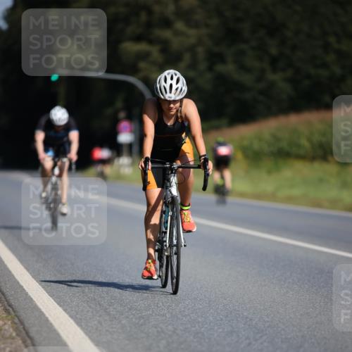 01.09.2024 - 17. Tribühne Triathlon H.Heesch http://msf.ph/oto/6944800 01.09.2024 11:38:18 Radfahren 360, 362, 463, 498, 525 meine-sportfotos.de