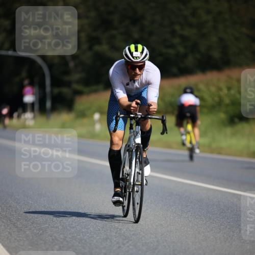 01.09.2024 - 17. Tribühne Triathlon H.Heesch http://msf.ph/oto/6944875 01.09.2024 11:38:25 Radfahren 369, 525 meine-sportfotos.de