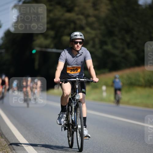 01.09.2024 - 17. Tribühne Triathlon H.Heesch http://msf.ph/oto/6944882 01.09.2024 11:38:30 Radfahren 318, 369, 455, 511 meine-sportfotos.de