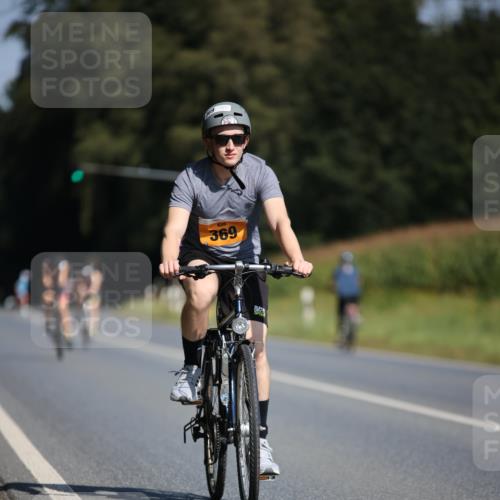 01.09.2024 - 17. Tribühne Triathlon H.Heesch http://msf.ph/oto/6944888 01.09.2024 11:38:30 Radfahren 318, 369, 455, 511 meine-sportfotos.de