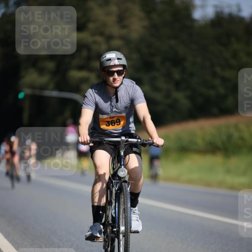 01.09.2024 - 17. Tribühne Triathlon H.Heesch http://msf.ph/oto/6944894 01.09.2024 11:38:31 Radfahren 318, 369, 455, 511 meine-sportfotos.de