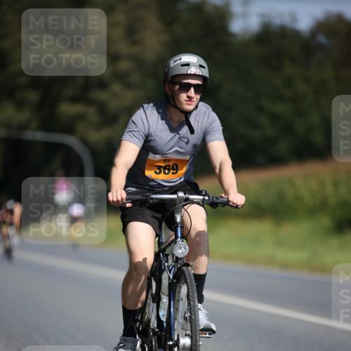 01.09.2024 - 17. Tribühne Triathlon H.Heesch http://msf.ph/oto/6944904 01.09.2024 11:38:31 Radfahren 318, 369, 455, 511 meine-sportfotos.de