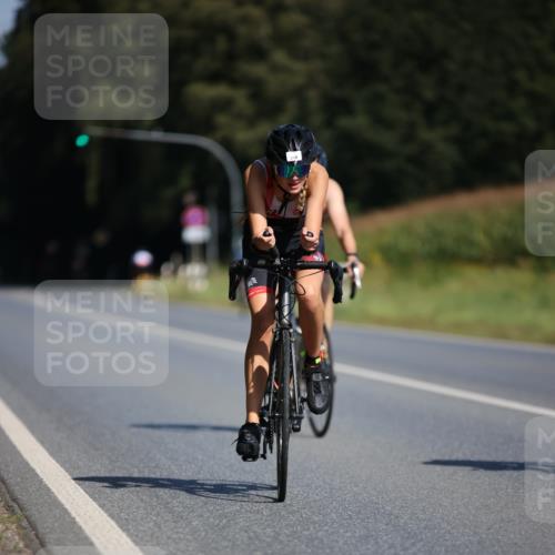 01.09.2024 - 17. Tribühne Triathlon H.Heesch http://msf.ph/oto/6944930 01.09.2024 11:38:35 Radfahren 318, 455, 511 meine-sportfotos.de