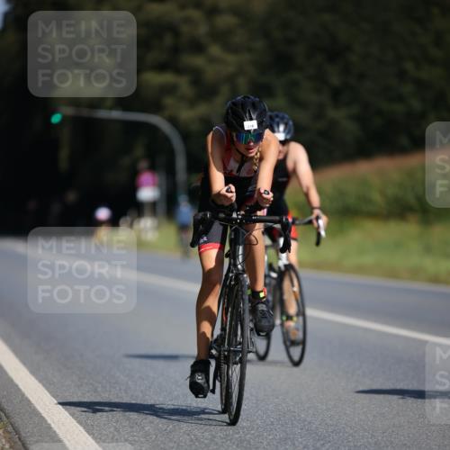 01.09.2024 - 17. Tribühne Triathlon H.Heesch http://msf.ph/oto/6944937 01.09.2024 11:38:35 Radfahren 318, 455, 511 meine-sportfotos.de