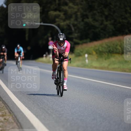 01.09.2024 - 17. Tribühne Triathlon H.Heesch http://msf.ph/oto/6944972 01.09.2024 11:42:22 Radfahren 421, 467, 477, 488, 509 meine-sportfotos.de
