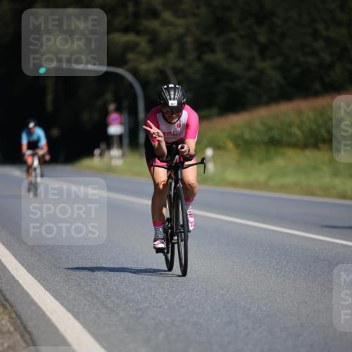 01.09.2024 - 17. Tribühne Triathlon H.Heesch http://msf.ph/oto/6944982 01.09.2024 11:42:22 Radfahren 421, 467, 477, 488, 509 meine-sportfotos.de