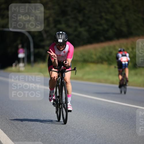 01.09.2024 - 17. Tribühne Triathlon H.Heesch http://msf.ph/oto/6944994 01.09.2024 11:42:22 Radfahren 421, 467, 477, 488, 509 meine-sportfotos.de