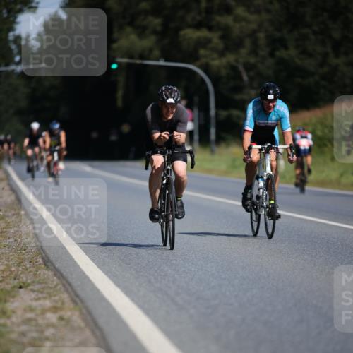 01.09.2024 - 17. Tribühne Triathlon H.Heesch http://msf.ph/oto/6945034 01.09.2024 11:42:25 Radfahren 60, 421, 467, 477, 509, 512, 555 meine-sportfotos.de
