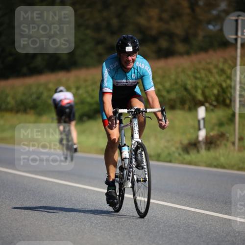 01.09.2024 - 17. Tribühne Triathlon H.Heesch http://msf.ph/oto/6945050 01.09.2024 11:42:26 Radfahren 60, 421, 477, 509, 512, 555 meine-sportfotos.de