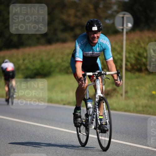 01.09.2024 - 17. Tribühne Triathlon H.Heesch http://msf.ph/oto/6945056 01.09.2024 11:42:26 Radfahren 60, 421, 477, 509, 512, 555 meine-sportfotos.de