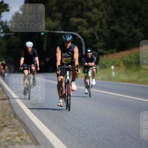 01.09.2024 - 17. Tribühne Triathlon H.Heesch http://msf.ph/oto/6945065 01.09.2024 11:42:30 Radfahren 60, 499, 504, 509, 512, 555 meine-sportfotos.de