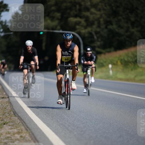 01.09.2024 - 17. Tribühne Triathlon H.Heesch http://msf.ph/oto/6945069 01.09.2024 11:42:30 Radfahren 60, 499, 504, 509, 512, 555 meine-sportfotos.de
