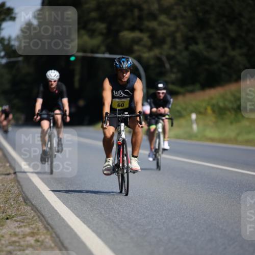 01.09.2024 - 17. Tribühne Triathlon H.Heesch http://msf.ph/oto/6945072 01.09.2024 11:42:30 Radfahren 60, 499, 504, 509, 512, 555 meine-sportfotos.de