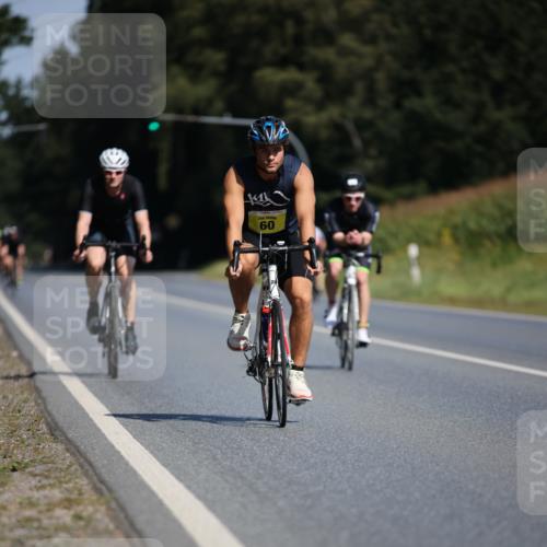 01.09.2024 - 17. Tribühne Triathlon H.Heesch http://msf.ph/oto/6945075 01.09.2024 11:42:30 Radfahren 60, 499, 504, 509, 512, 555 meine-sportfotos.de