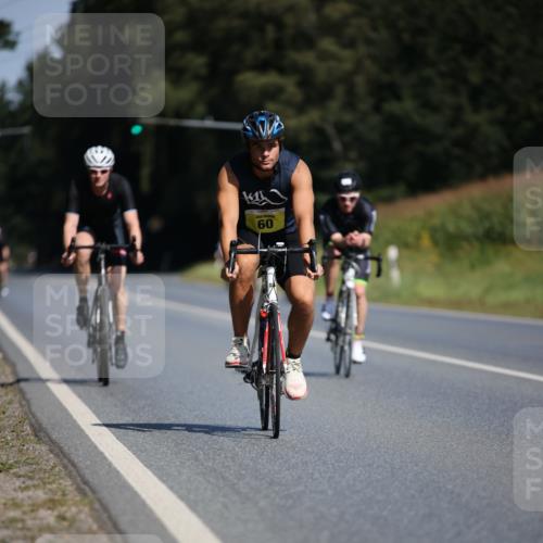 01.09.2024 - 17. Tribühne Triathlon H.Heesch http://msf.ph/oto/6945082 01.09.2024 11:42:31 Radfahren 60, 499, 504, 512, 555 meine-sportfotos.de