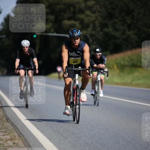 01.09.2024 - 17. Tribühne Triathlon H.Heesch http://msf.ph/oto/6945085 01.09.2024 11:42:31 Radfahren 60, 499, 504, 512, 555 meine-sportfotos.de