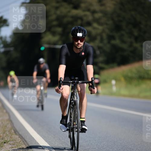 01.09.2024 - 17. Tribühne Triathlon H.Heesch http://msf.ph/oto/6945128 01.09.2024 11:42:39 Radfahren 427, 478, 499, 500, 504, 551 meine-sportfotos.de