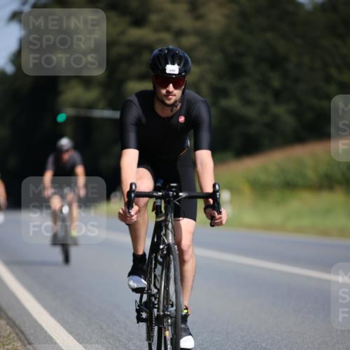 01.09.2024 - 17. Tribühne Triathlon H.Heesch http://msf.ph/oto/6945136 01.09.2024 11:42:40 Radfahren 427, 478, 499, 500, 504, 551 meine-sportfotos.de