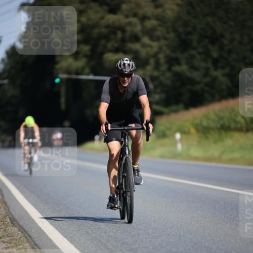 01.09.2024 - 17. Tribühne Triathlon H.Heesch http://msf.ph/oto/6945155 01.09.2024 11:42:41 Radfahren 427, 478, 499, 500, 504, 551 meine-sportfotos.de