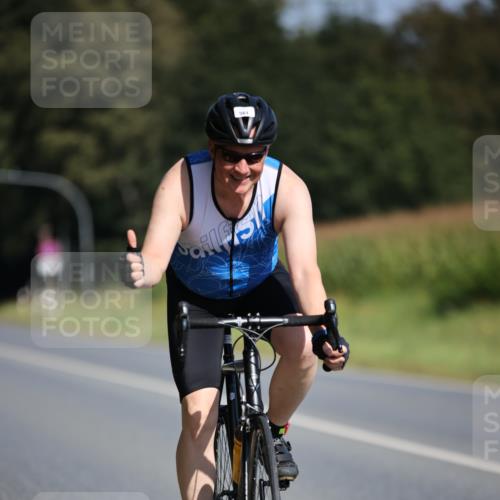 01.09.2024 - 17. Tribühne Triathlon H.Heesch http://msf.ph/oto/6945227 01.09.2024 11:46:00 Radfahren 332, 561 meine-sportfotos.de