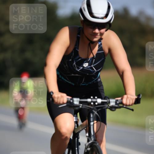 01.09.2024 - 17. Tribühne Triathlon H.Heesch http://msf.ph/oto/6945267 01.09.2024 11:46:09 Radfahren 332, 342, 422, 491, 492, 493, 525, 607 meine-sportfotos.de
